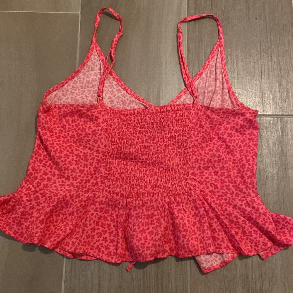 Target Crop Top - Picture 3 of 3